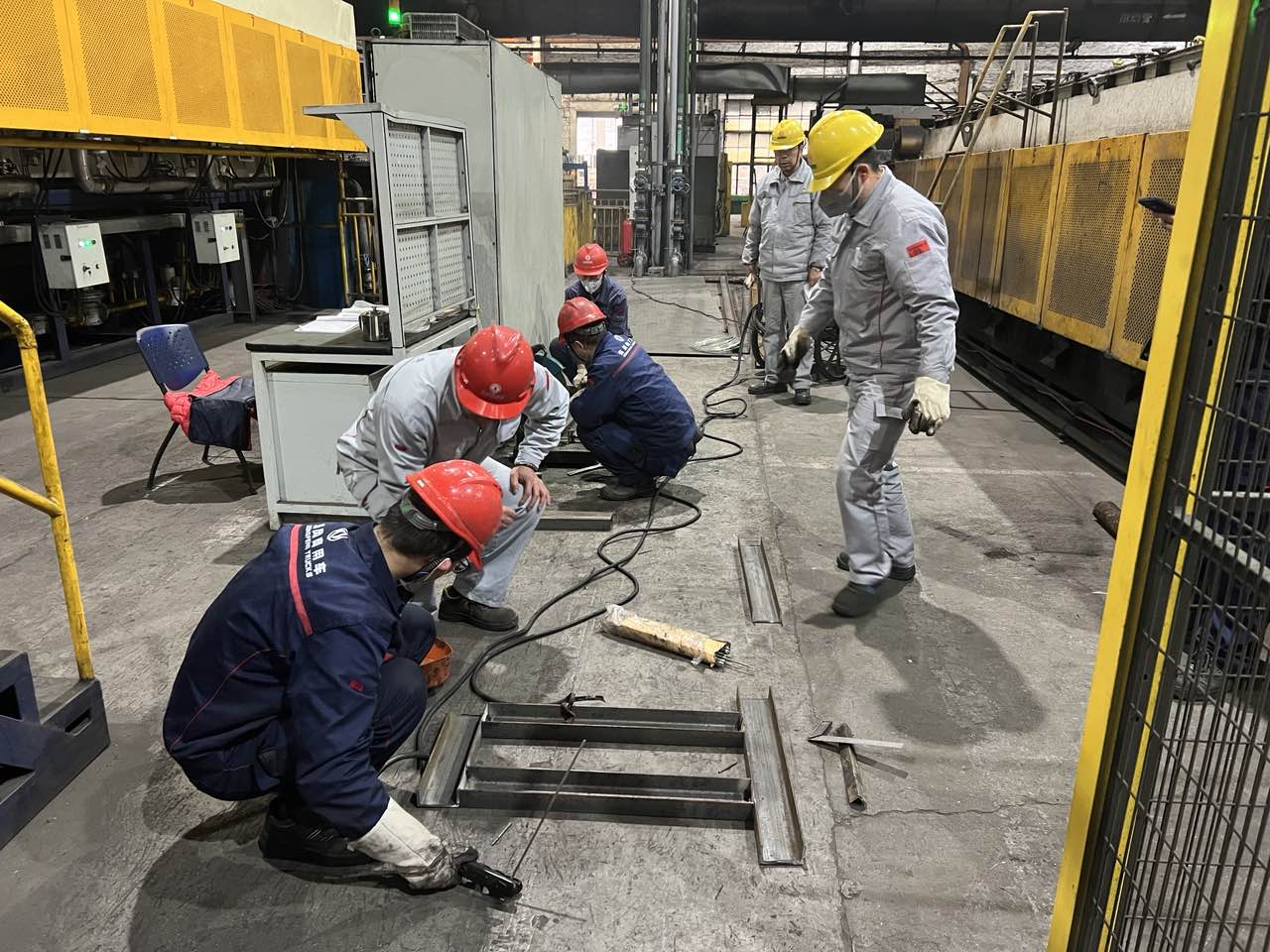 現場制作6.jpg 現場制作6.jpg